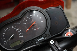 09 Buell Ganganzeige SureShift Motogadget 